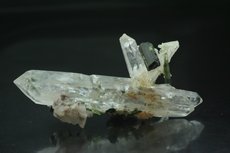 Cristal de Turmalina (Pakistán) en Matrix