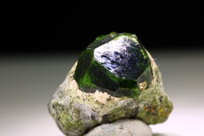 25 Demantoid Kristalle