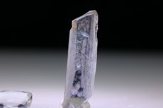 Geschliffener Sillimanit (Fibrolit) & Kristall