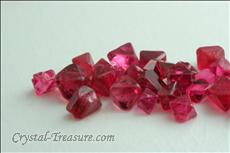 68 pcs. Gemmy スピネル (Spinel) 結晶  (Crystals)