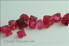 68 pcs. Gemmy スピネル (Spinel) 結晶  (Crystals)