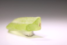 ぺリドット  (Peridot)