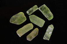 10 Peridot Kristalle aus Myanmar