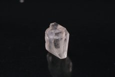 Phenakit Doppelender Kristall m. Aikinit