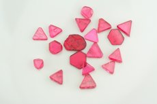 スピネル (Spinel)