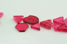 スピネル (Spinel)