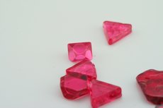 スピネル (Spinel)