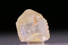 Cristal de Sinhalita