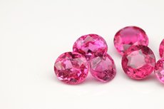 スピネル (Spinel)