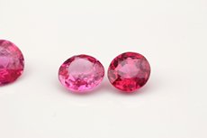 スピネル (Spinel)