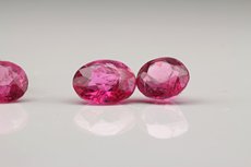 スピネル (Spinel)