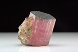 Pinkfarbiger Turmalin Kristall mit blauer Endfläche 