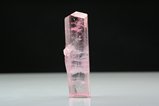 Schleifwürdiger pinkfarbiger Turmalin Kristall 