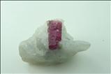 ルビー (Ruby) on 方解石 (Calcite)