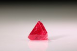 スピネル (Spinel)