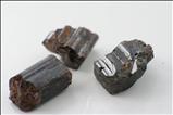 Three Single ペイン石 (Painite) 結晶  (Crystals)