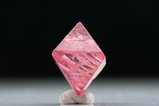 Schöner Spinel Oktaeder Kristall 